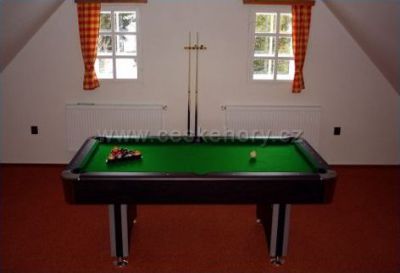 Roubená chalupa U lípy s bazénem a WiFi