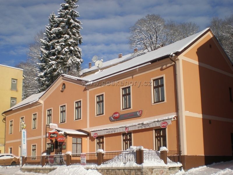 ZLATÁ KOTVA - REHA CLINIC s.r.o.