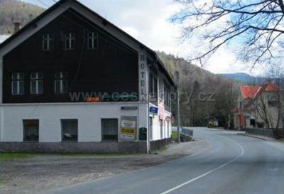 Hotel Pod sedlem + camping