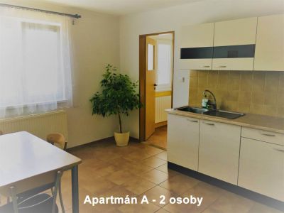 Turistická ubytovna U Ropáků