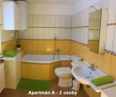 Turistická ubytovna U Ropáků