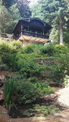 Hájenka u lanovky na Komáří Vížku