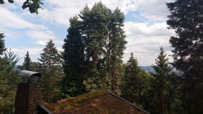 Hájenka u lanovky na Komáří Vížku