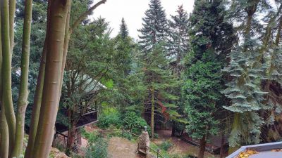 Hájenka u lanovky na Komáří Vížku