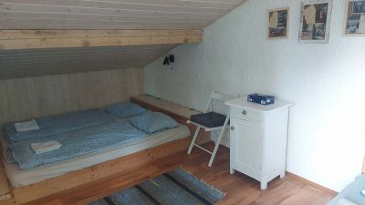 Hájenka u lanovky na Komáří Vížku