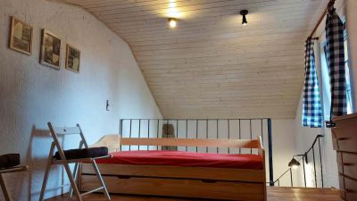 Hájenka u lanovky na Komáří Vížku