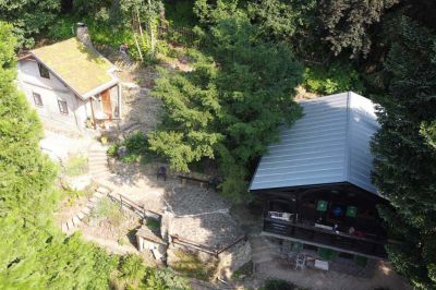 Hájenka u lanovky na Komáří Vížku