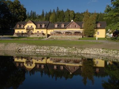 Penzion a restaurace Lesovna Žofín