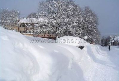 Hotel restaurant musicbar Lipenka