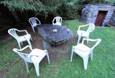 Chata Lipno s vytápěným koupacím sudem