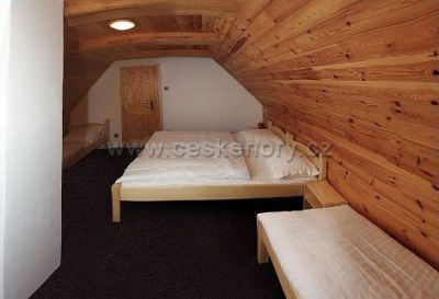 Chata Lipno s vytápěným koupacím sudem