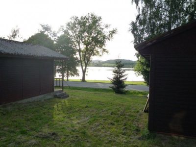 Retro chaty u pláže Lipna