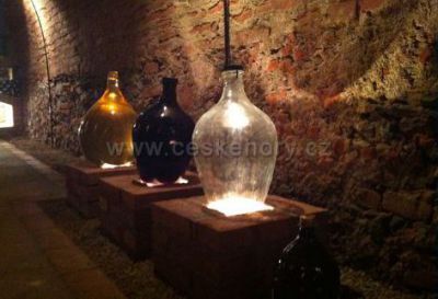 Cyklopenzion & vinný sklep LISOVNA