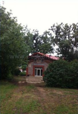 Cyklopenzion & vinný sklep LISOVNA