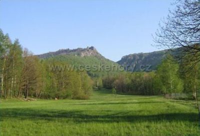 Bílý Potok pod Smrkem 264 a chata čp.1002