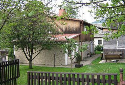 Bílý Potok pod Smrkem 264 a chata čp.1002