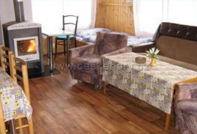 Bílý Potok pod Smrkem 264 a chata čp.1002