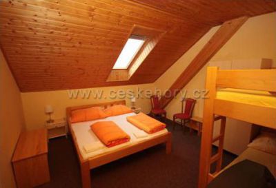 Restaurace a Penzion Na Louce