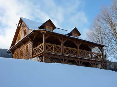 Roubenka Stříbrnice s bazénem