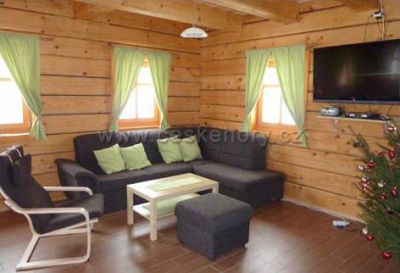 Roubenka Stříbrnice s bazénem