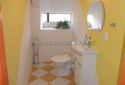 Rekreační chalupa se zahradou a hřištěm Lobendava