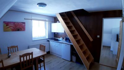 Kuchyňka v horním apartmánu