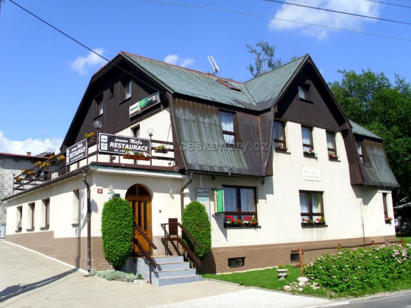 Restaurace a penzion Mája