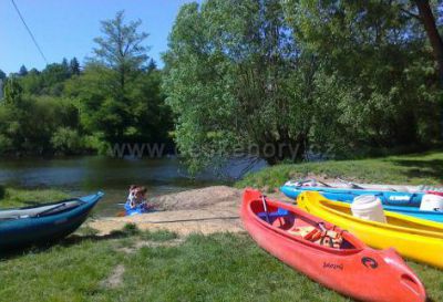 Chalupa pod hradem Valdštejn