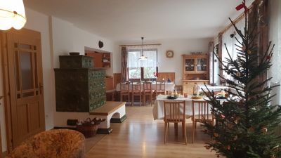 Chalupa pod hradem Valdštejn