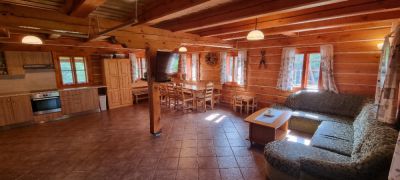 Horská roubenka s bazénem a saunou