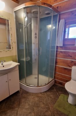 Horská roubenka s bazénem a saunou