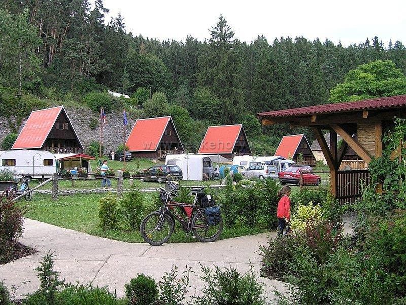 Rekreační středisko a Camp Karolina