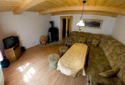 Chalupy 161 a 1022 u skiareálu Razula