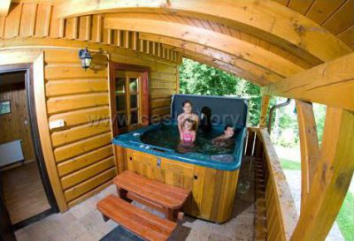 Chalupy 161 a 1022 u skiareálu Razula