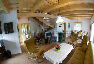 Chalupy 161 a 1022 u skiareálu Razula