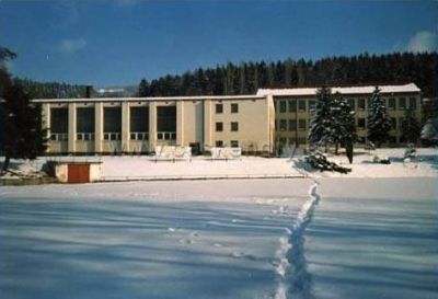 Domovy mládeže BPA Malé Svatoňovice