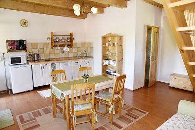 Selský dvůr - apartmány a keramická dílna