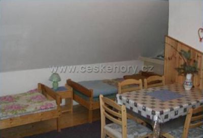 Roubená chalupa v centru Rokytnice nad Jizerou