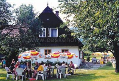 Malý rodinný Pension U řeky ***Art galerie Pension