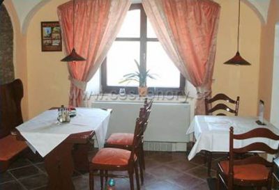 Hotel a Staročeská restaurace U Svatého Vavřince