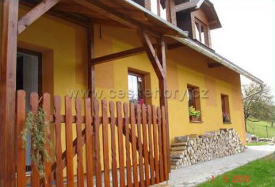 Rekreační chalupa na samotě u lesa