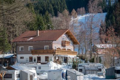 Apartmány a kemp Zákoutí