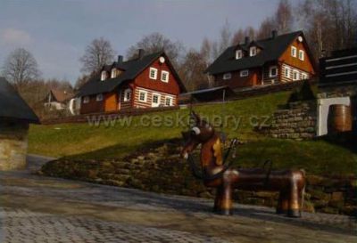 Soukromé roubené chalupy Zlatník