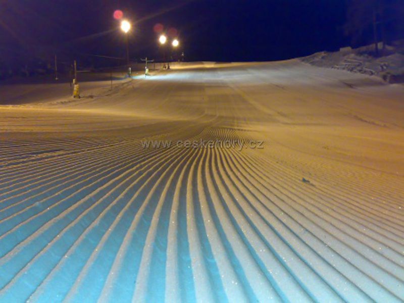 Skiareál Na Dlouhých Honech