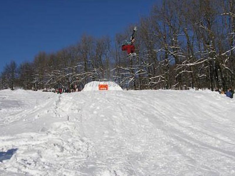 Skiareál a Snowpark Luž