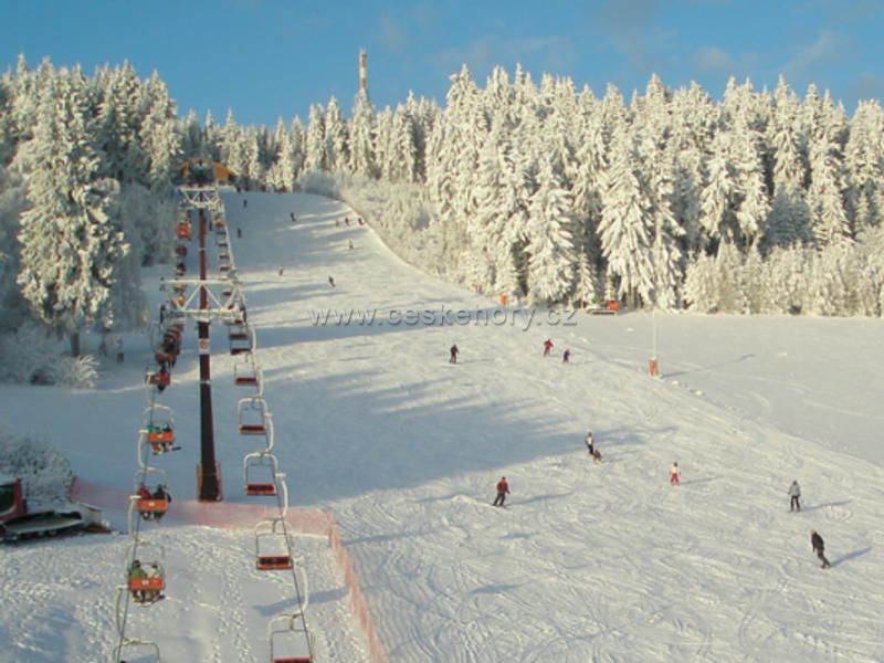 Skiareál Harusák Nové Město na Moravě