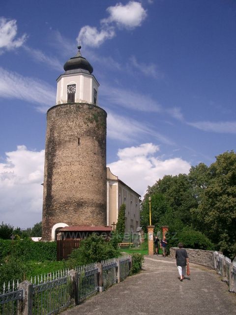 kostel z hradu - unikát v Žulové