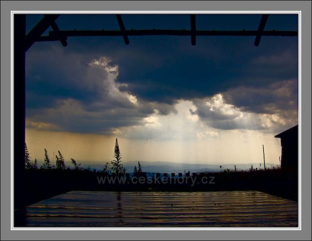 Bouřka nad Zlatým návrším