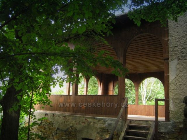 Rýzmburk - Babiččino údolí - Ratibořice