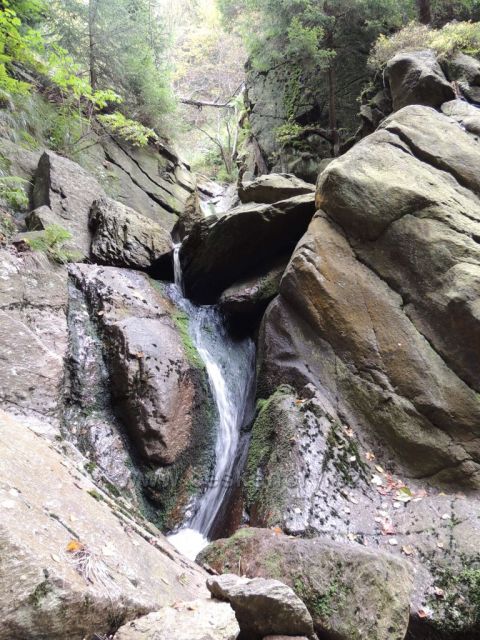 Velký Mevědí vodopád, horní část Bezručova údolí.